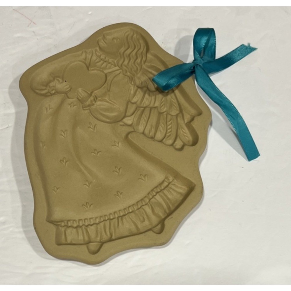 Vintage 1987 Brown Bag Cookie Art Hill‎ Design Mold Angel holding Heart
